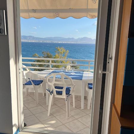 לוטראקי Atlas Apartment With Private Beach And Seaview Blue מראה חיצוני תמונה