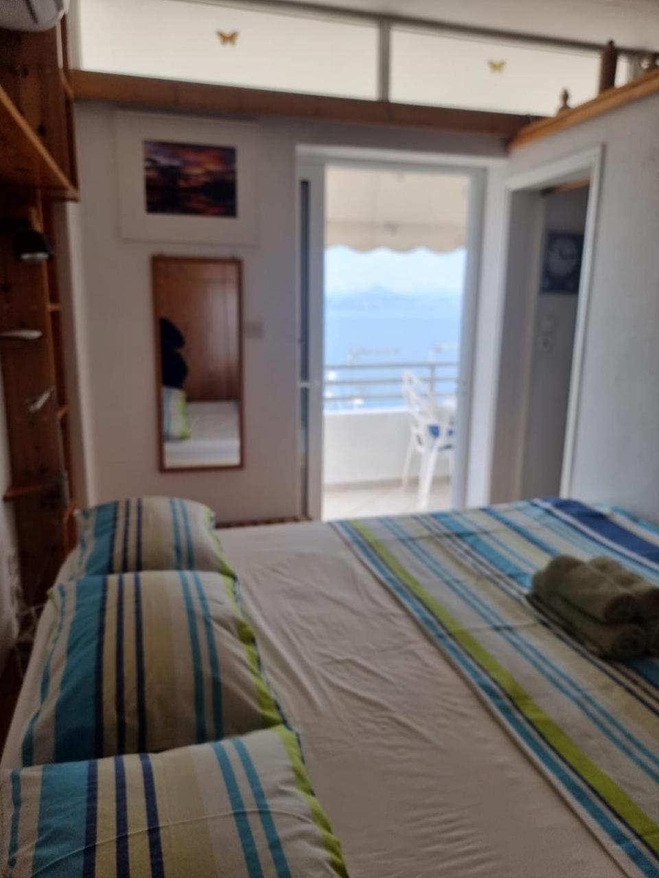 לוטראקי Atlas Apartment With Private Beach And Seaview Blue מראה חיצוני תמונה