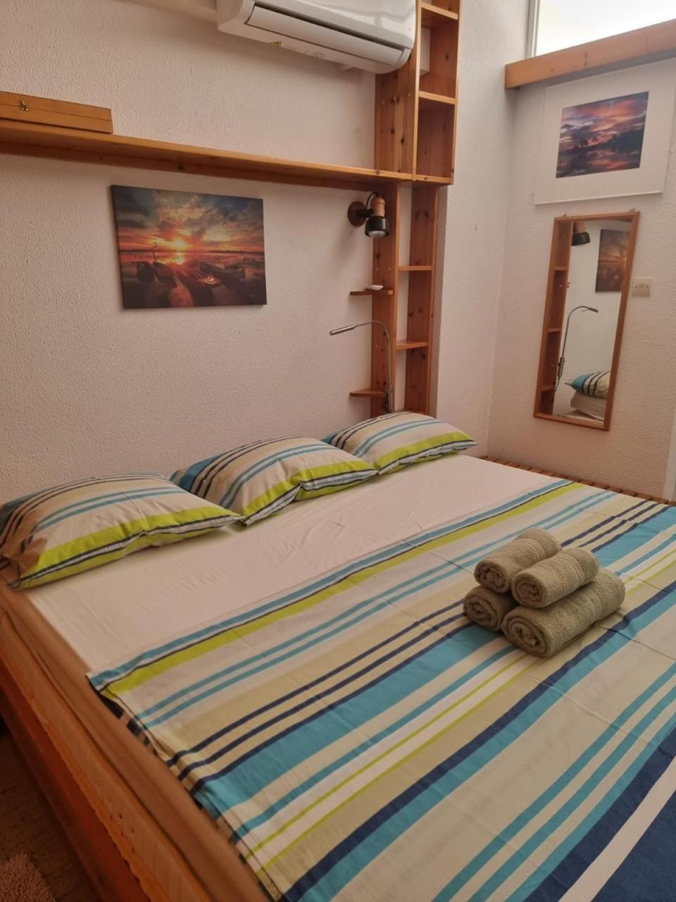 לוטראקי Atlas Apartment With Private Beach And Seaview Blue מראה חיצוני תמונה