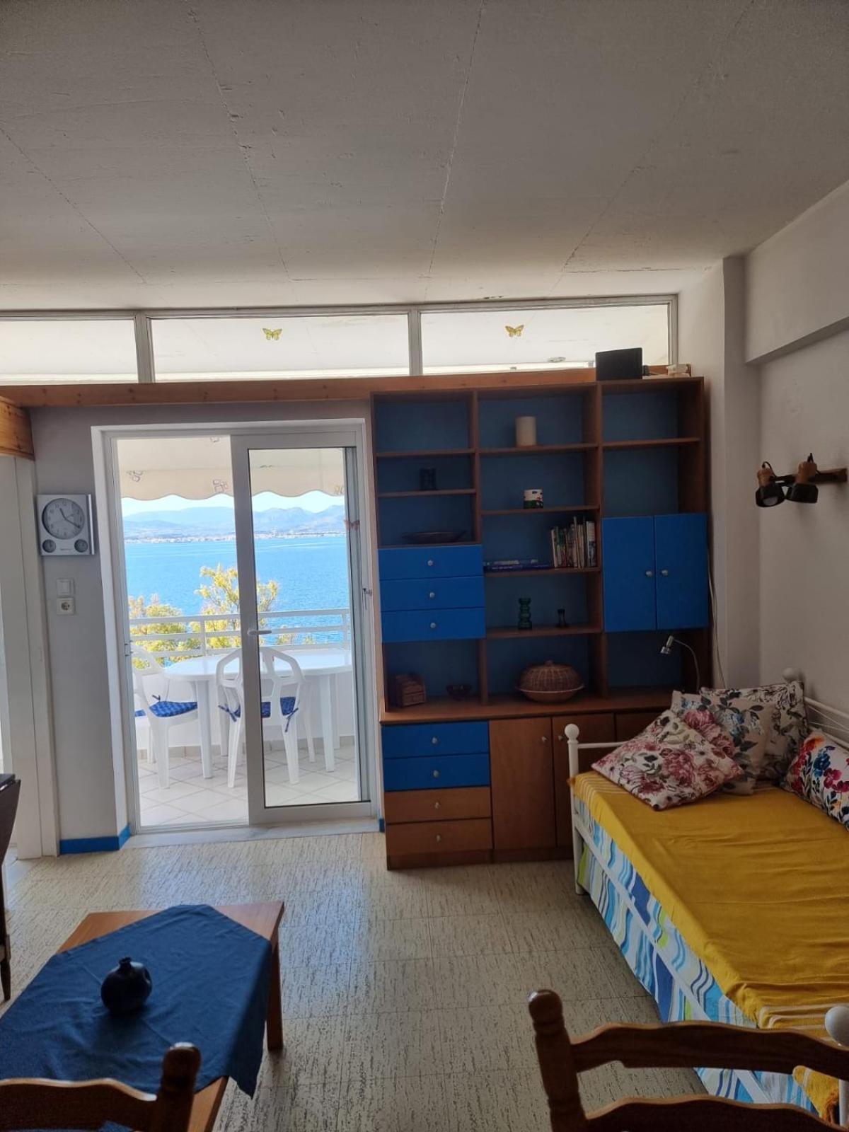 לוטראקי Atlas Apartment With Private Beach And Seaview Blue מראה חיצוני תמונה
