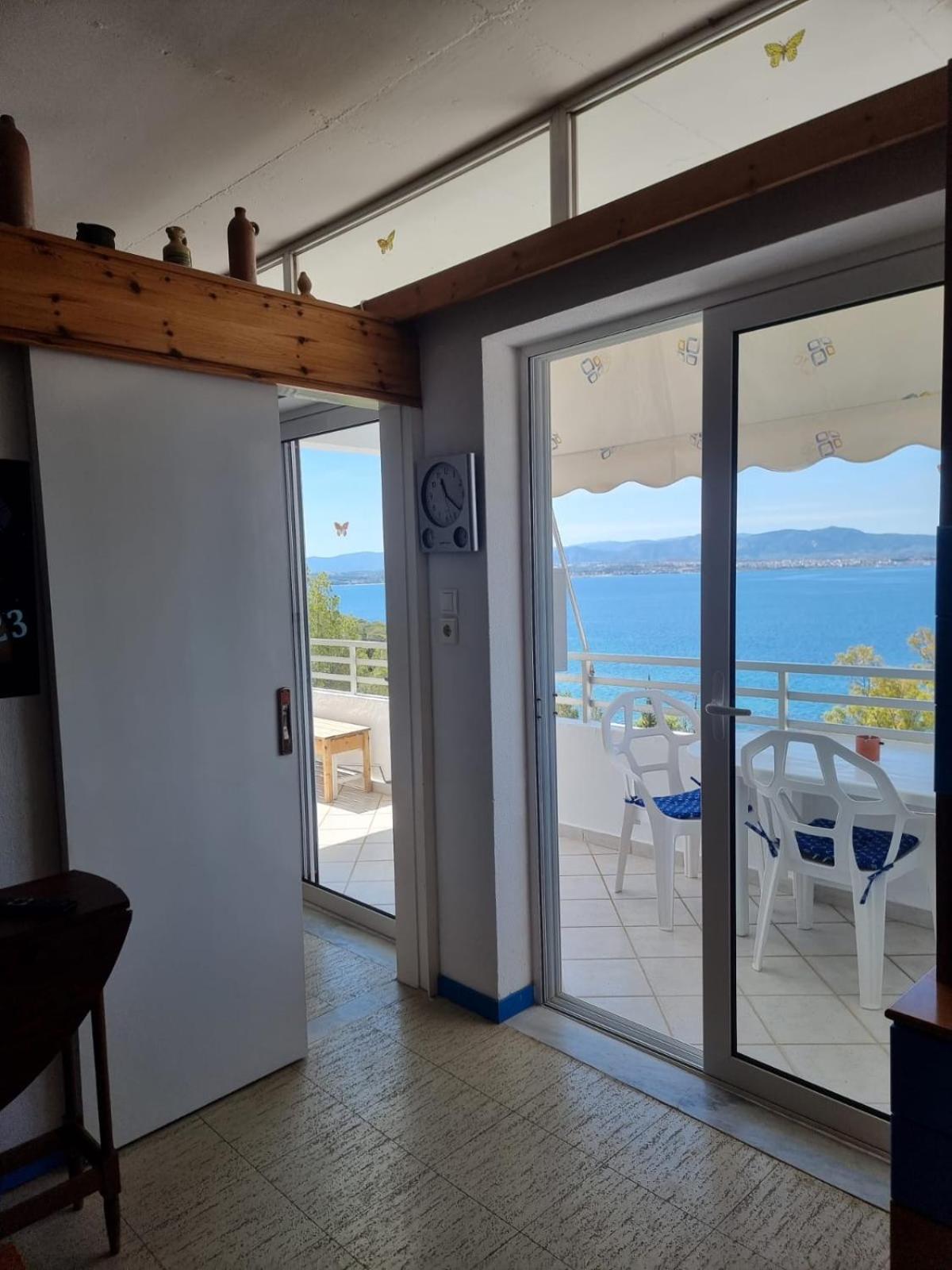 לוטראקי Atlas Apartment With Private Beach And Seaview Blue מראה חיצוני תמונה