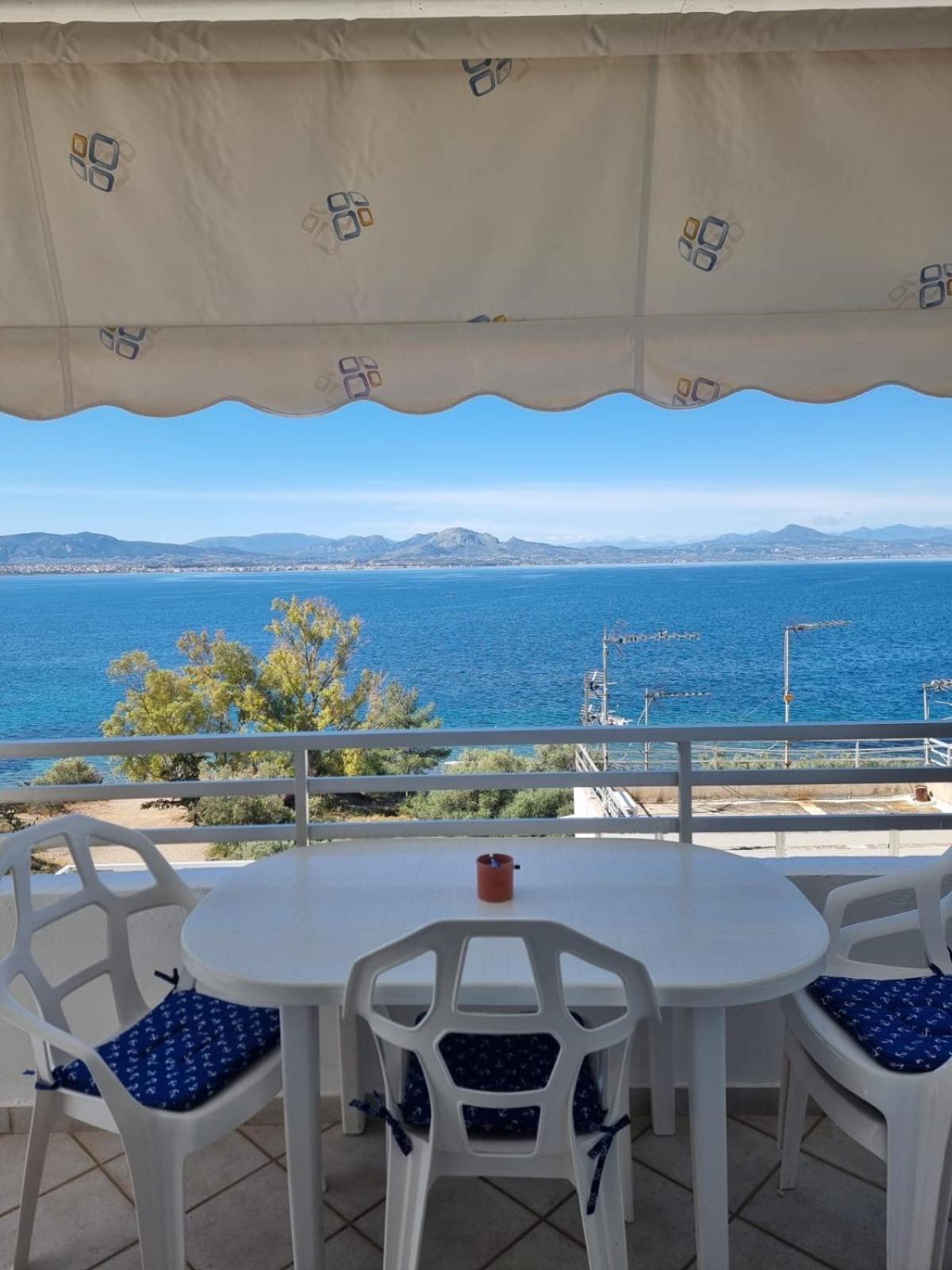 לוטראקי Atlas Apartment With Private Beach And Seaview Blue מראה חיצוני תמונה