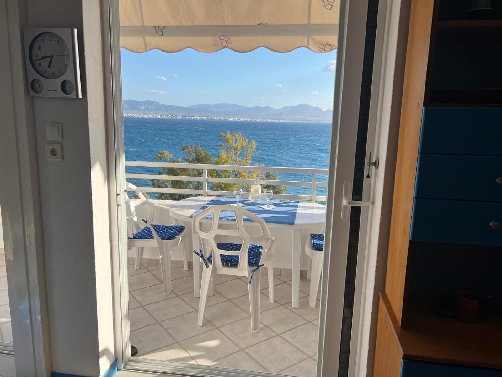 לוטראקי Atlas Apartment With Private Beach And Seaview Blue מראה חיצוני תמונה
